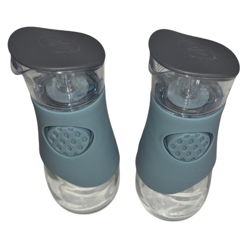 NWOT Pampered Chef Glass Oil & Vinegar Dispensers Set of 2 w/ Measurement Topper - Picture 3 of 5